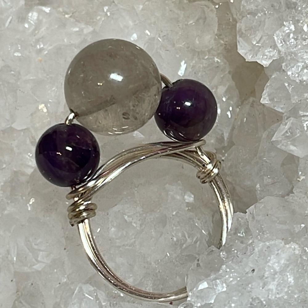 Handmade silver filled wire wrapped crystal ring size 7💜